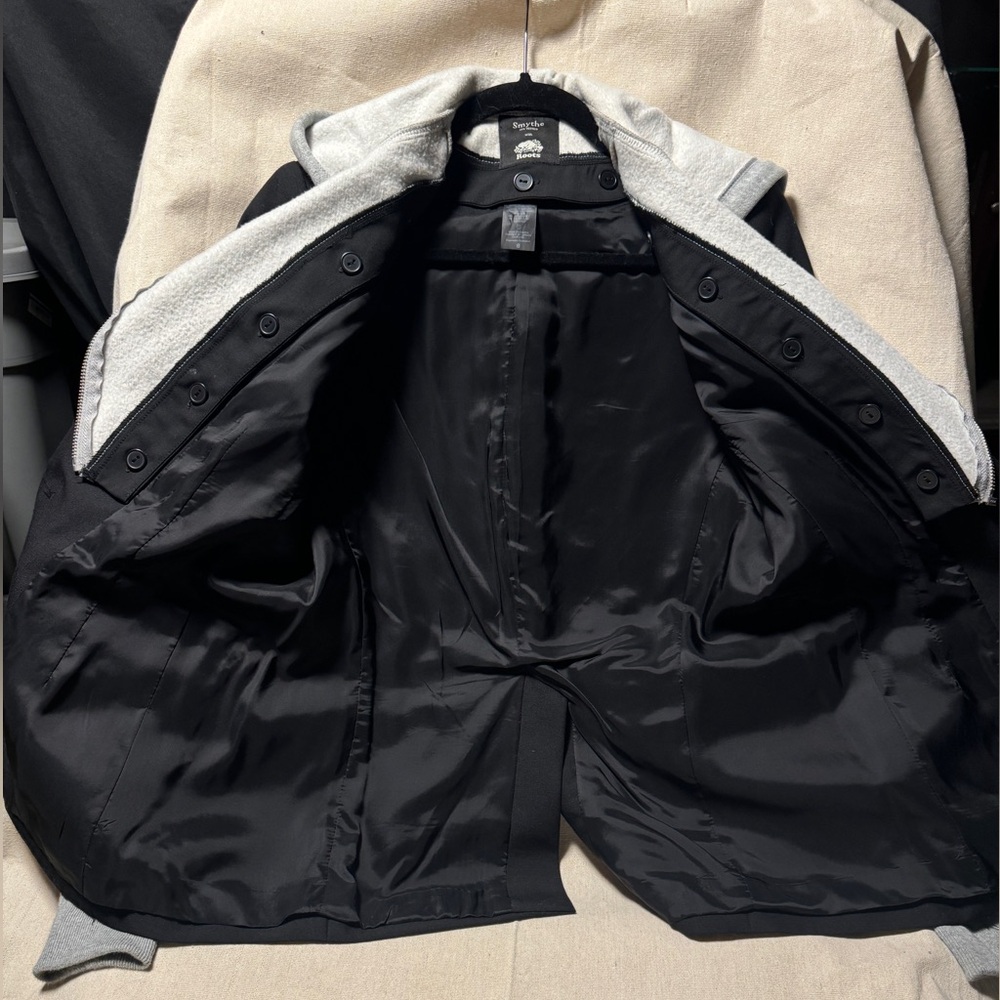 Smythe x Roots collab Blazer - Picture 8 of 11